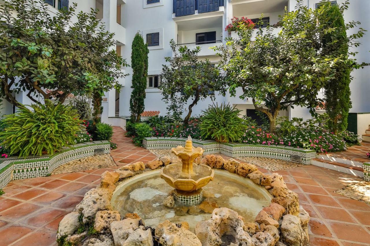 Jardines Las Golondrinas Apartments Elviria Marbella Exterior photo