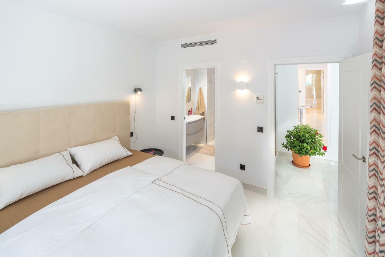 Jardines Las Golondrinas Apartments Elviria Marbella Exterior photo